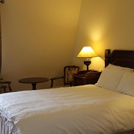Mcsweeney Arms Hotel คิลลาร์นีย์ ภายนอก รูปภาพ